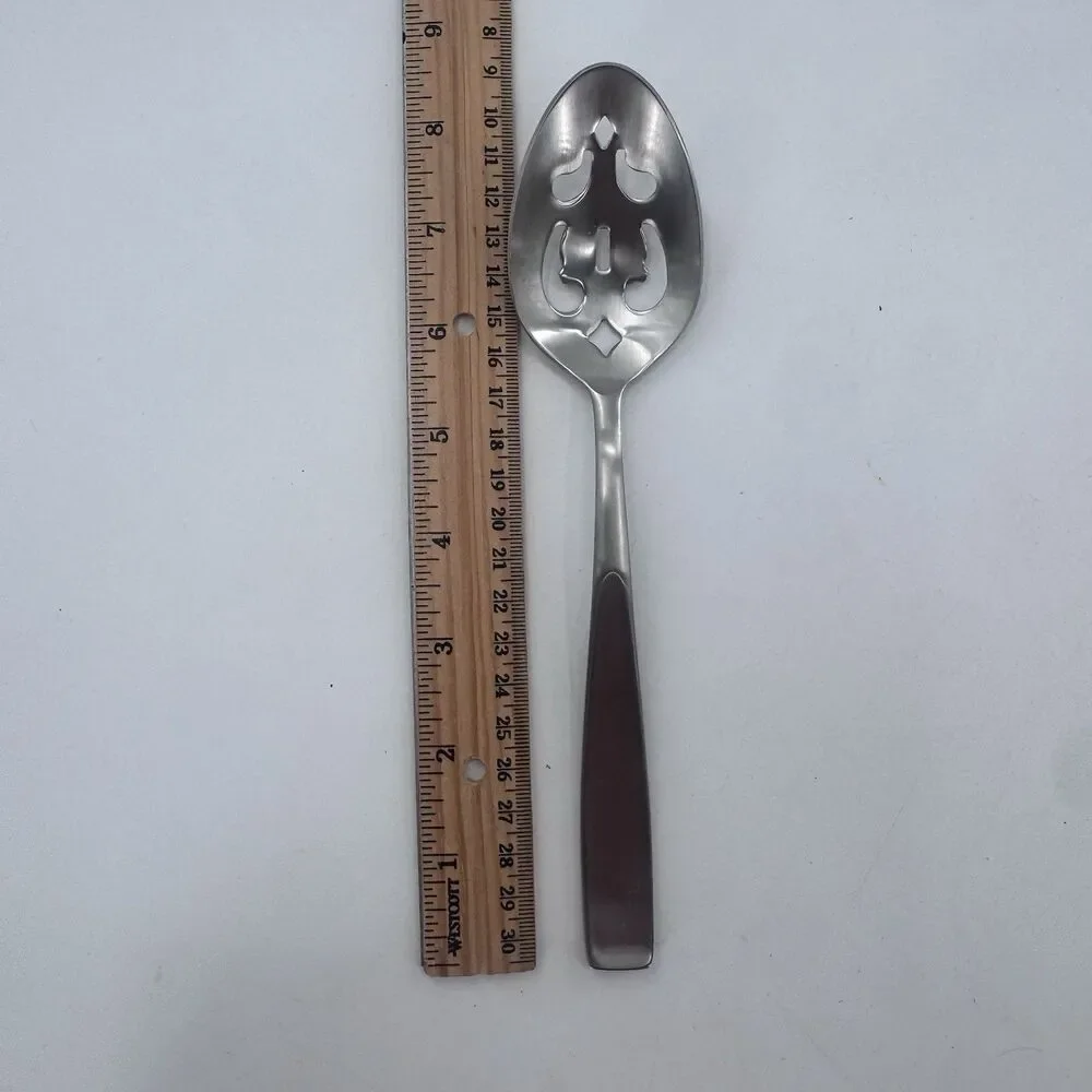 PIERCED SERVING SPOON! Vintage WALLACE 18/10 BENTLEY EXC Fast Shipping